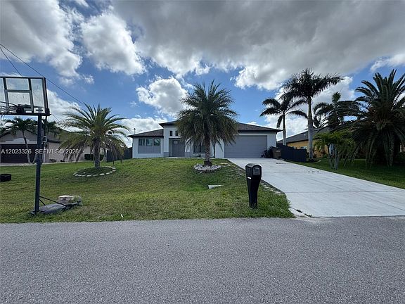 3rd image of 113 NW 38th Pl