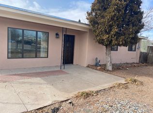 428 Camino Alire, Santa Fe, NM 87501