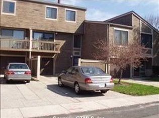 207 Crosswoods Rd, Branford, CT 06405