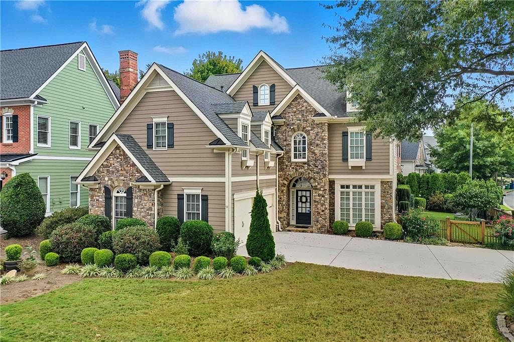 s*u様 house on the hill L/S Tee (Checker) 4055 Hill House Rd SW, Smyrna, GA 30082 | MLS #7661619 | Zillow