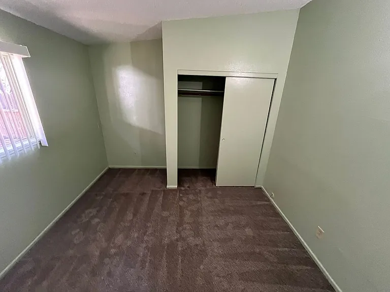 215 N K St — Photo 11
