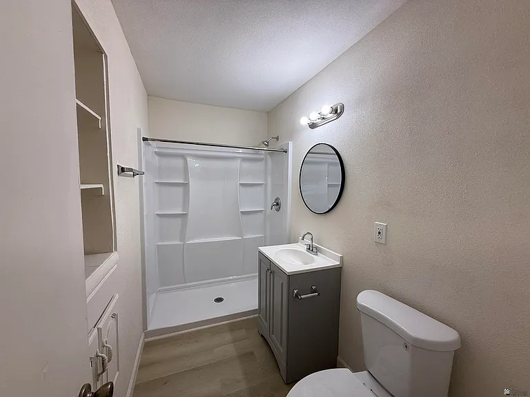 723 N Musgrove Ave — Photo 13