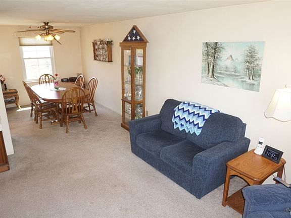 5th image of 7436 Blumer Rd
