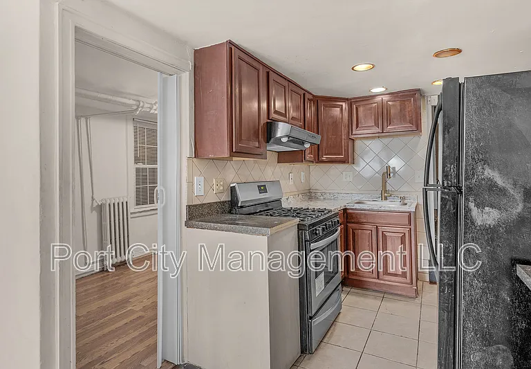 931 Saint Paul St — Photo 7