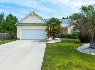 104 Cayman Ct, Winnabow, NC 28479