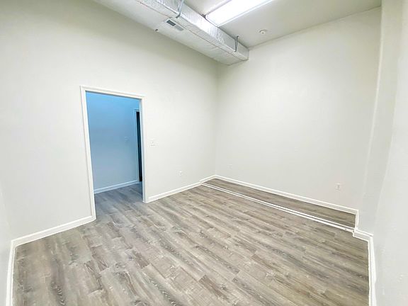 5th image of 1433 Vernon Rd