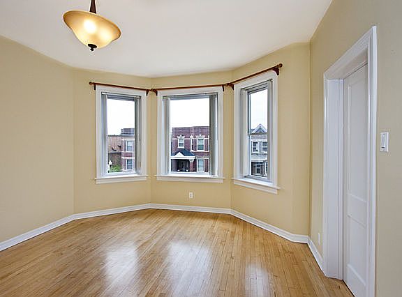 Huge Sunlit Living Room