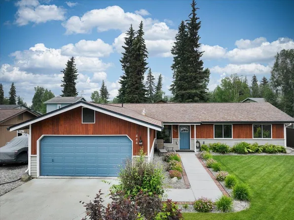 444 Le Ann Dr, Fairbanks, AK 99701