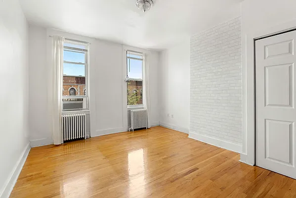 Rented by Compass | media 6