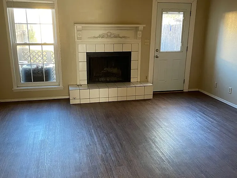 1037 E 57th Pl #5 — Photo 9