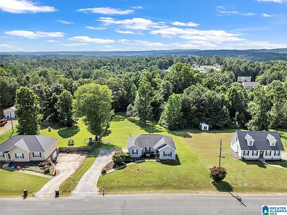 2nd image of 284 Deer Crossing Rd