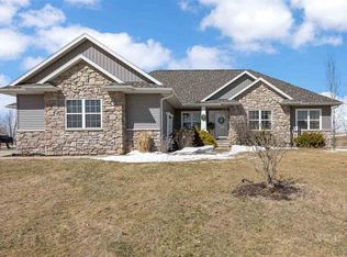 3352 Southridge Dr, Amana, IA 52203
