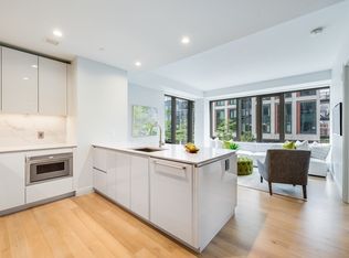 135 Seaport Blvd UNIT 807, Boston, MA 02210