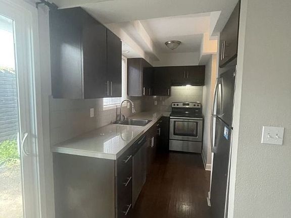 5th image of 3001 E 20th St #11042988