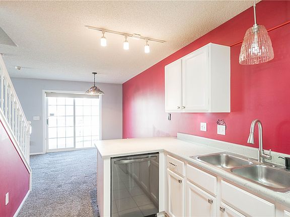 5th image of 150 S Prairie View Dr Unit 401