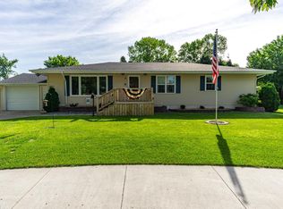 1712 Radisson Rd, Crookston, MN 56716