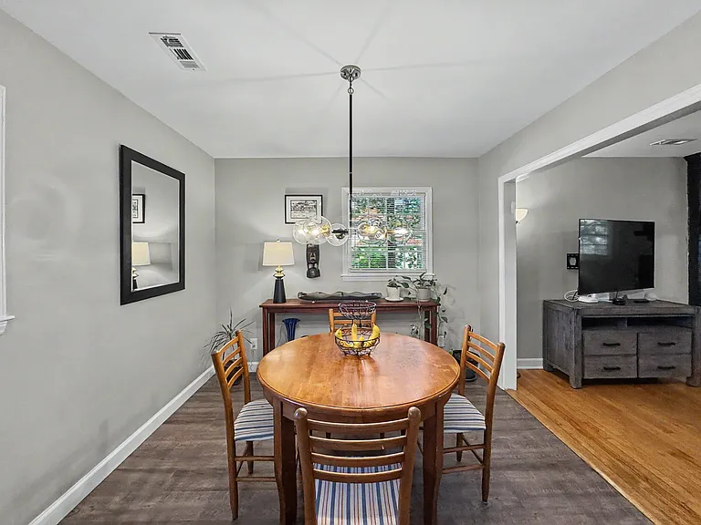 1715 W Market St — Photo 6