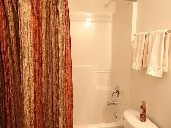 5th image of 4907 Bottle Brush Ct