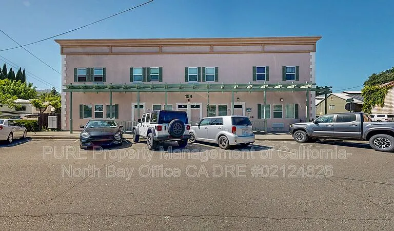 154 Railroad Ave #B — Photo 3