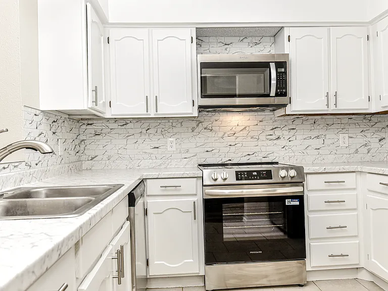3022 Forest Ln #211 — Photo 7