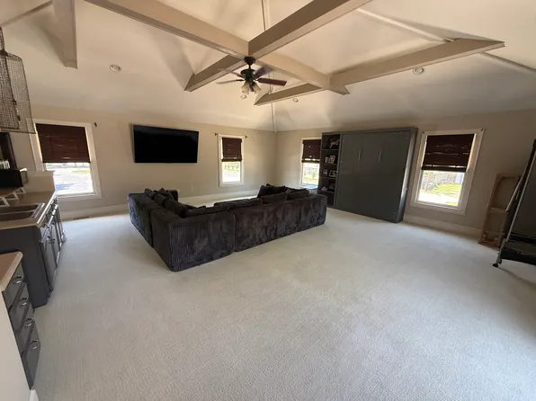 419 N Walnut St #A, Florence, AL 35630