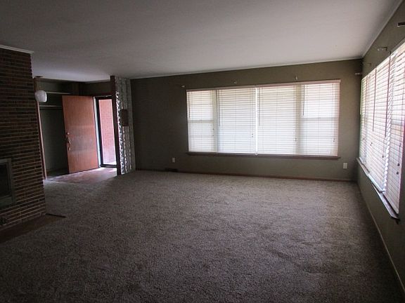 4th image of 1501 Munger Dr