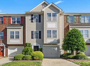 245 Rock Ridge Ln, Mount Holly, NC 28120