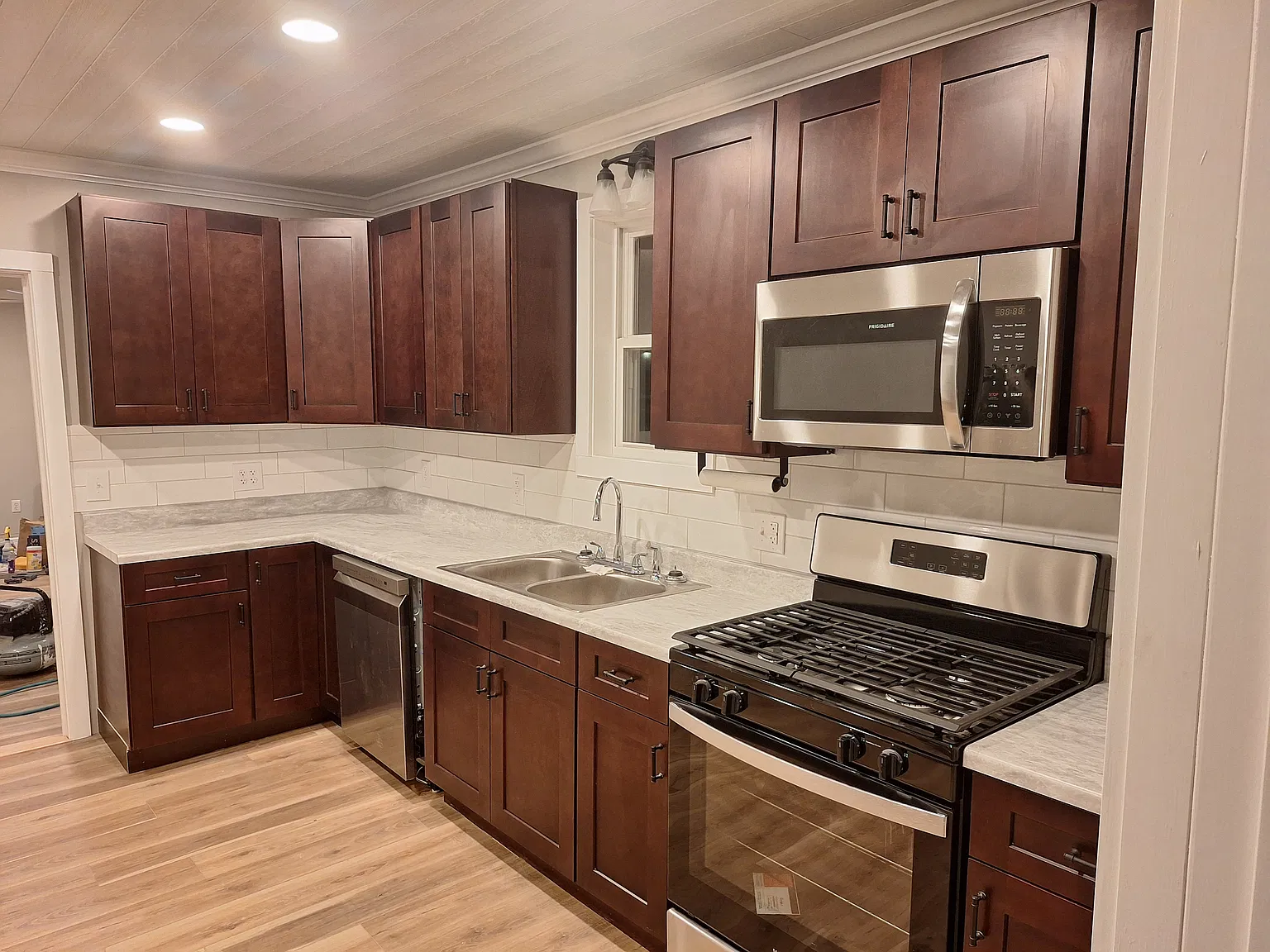 3 bed, $1,500 — Photo 2