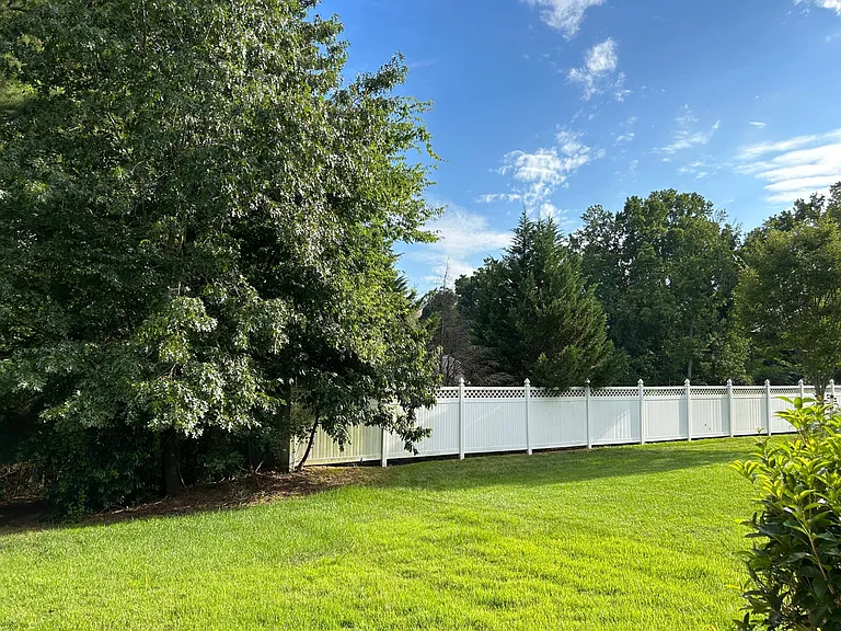 1906 Pear Tree Ln — Photo 56