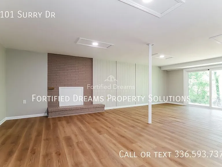 1101 Surry Dr — Photo 9
