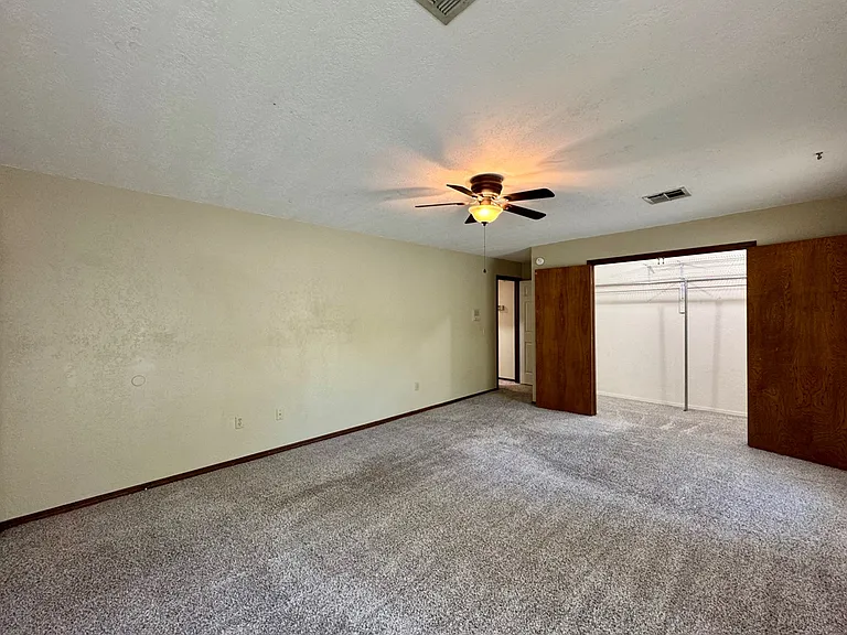428 Sundance Ln — Photo 27