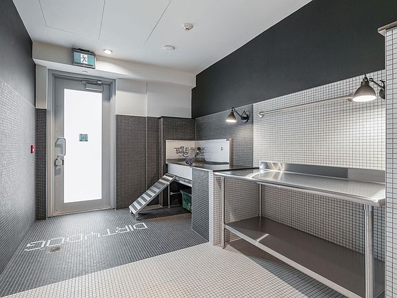 4th image of 200 Klahanie Ct #1104