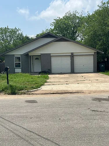 1906 Castle Gate Cir Photo 1