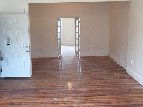 4th image of 29 2nd Pl APT 3