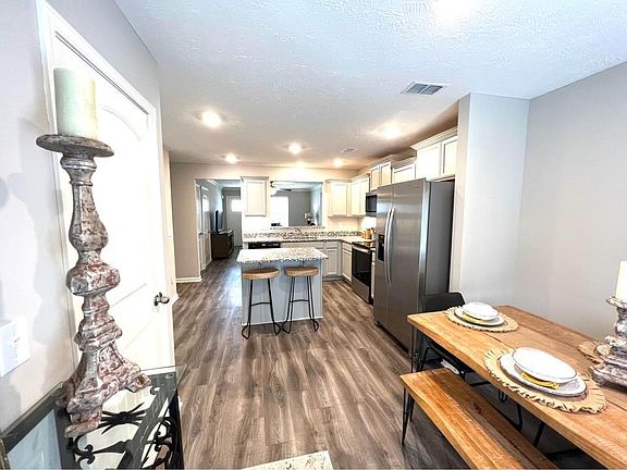 3rd image of 5225 Normandy Cobb Dr