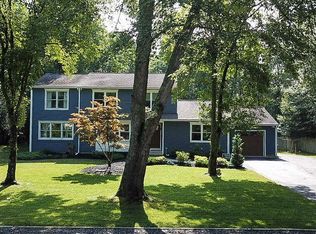 32 Forest Ave, Medford, NJ 08055