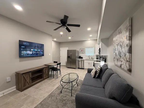 410 Peach St, Diberville, MS 39540