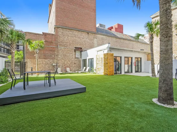 Move in Today - First Month Free!!, 364 King St APT 2D, Charleston, SC 29401