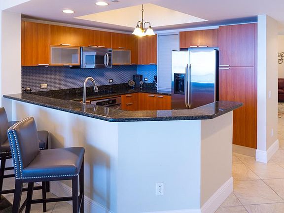 5th image of 2640 Lake Shore Dr #1603