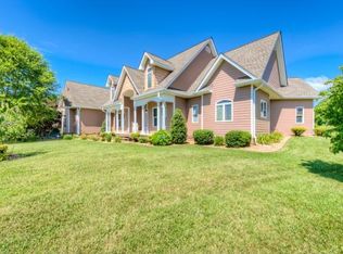 112 Brittany Cir, Bluff City, TN 37618