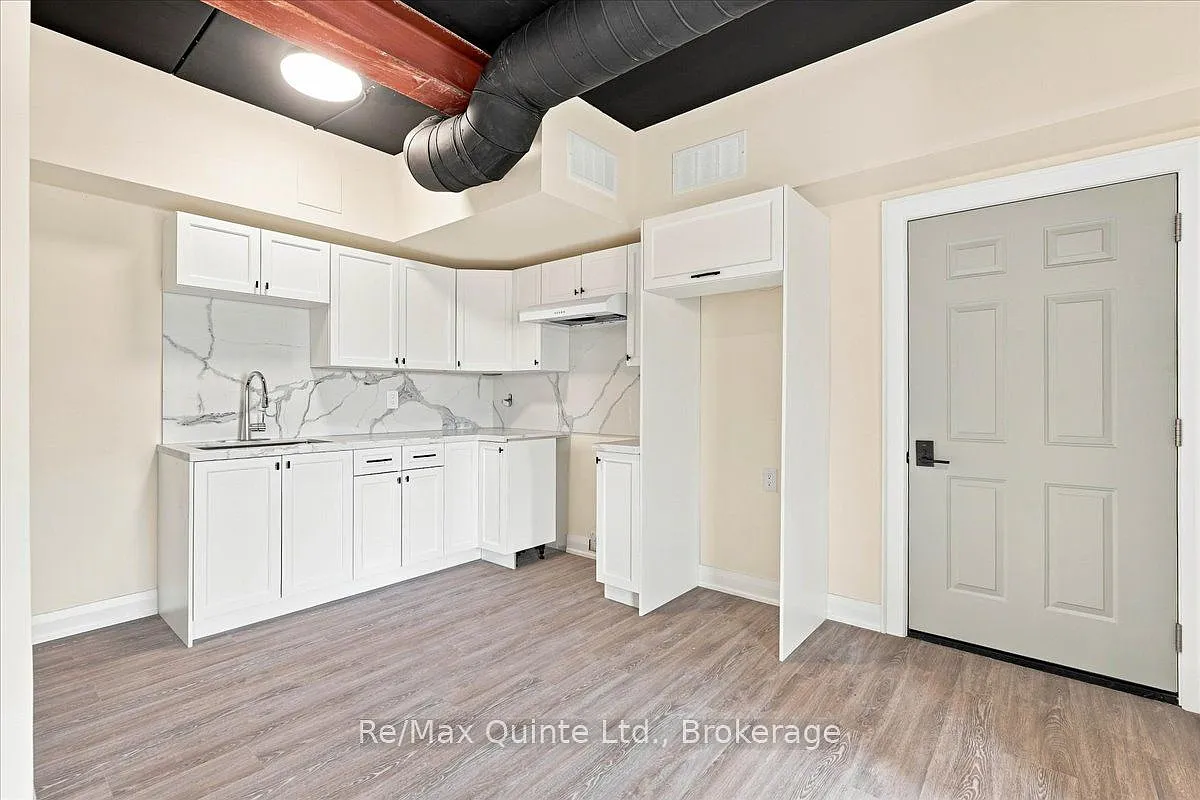 Studio, $1,200 — Photo 4