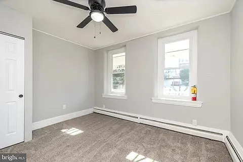 706-708 E Walnut St #A — Photo 10