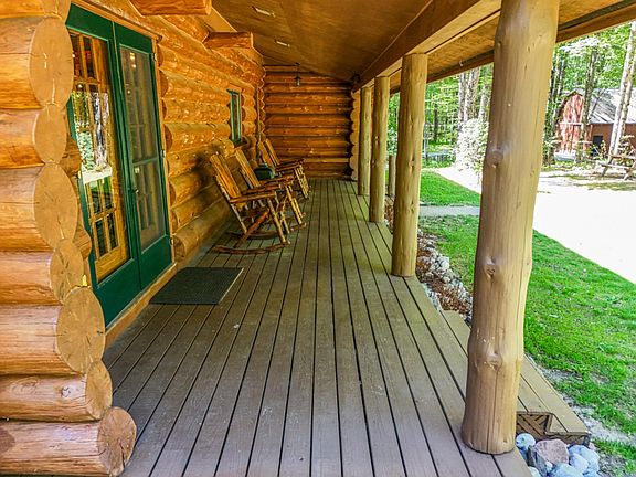 27th image of 837 E Whitetail Dr