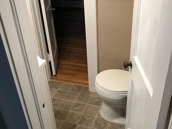 4th image of 2038-1 NW 3rd Ave