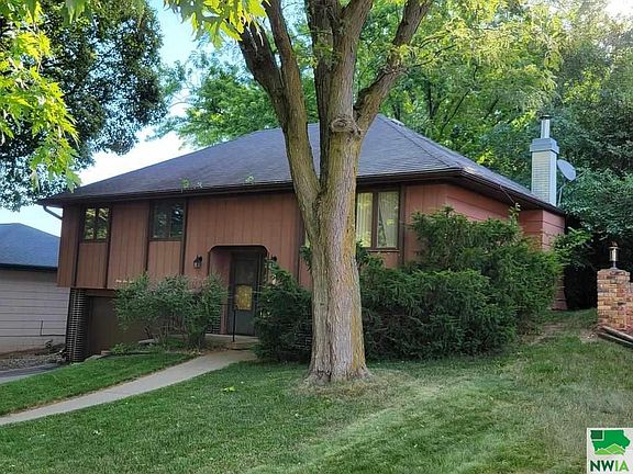 2nd image of 3312 Pawnee Pl