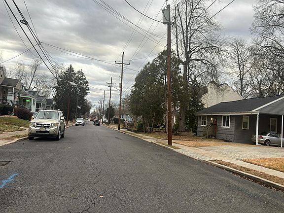 4th image of 74 W Center Ave