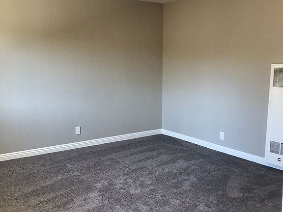 5th image of 1635 E Sycamore St #8470423