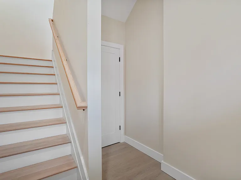 125 New Hamburg Rd #A2 — Photo 4