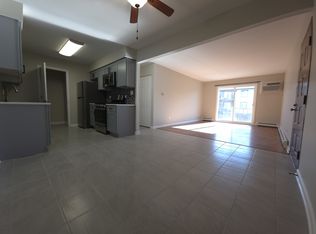 412 E Bailey Rd APT 104, Naperville, IL 60565