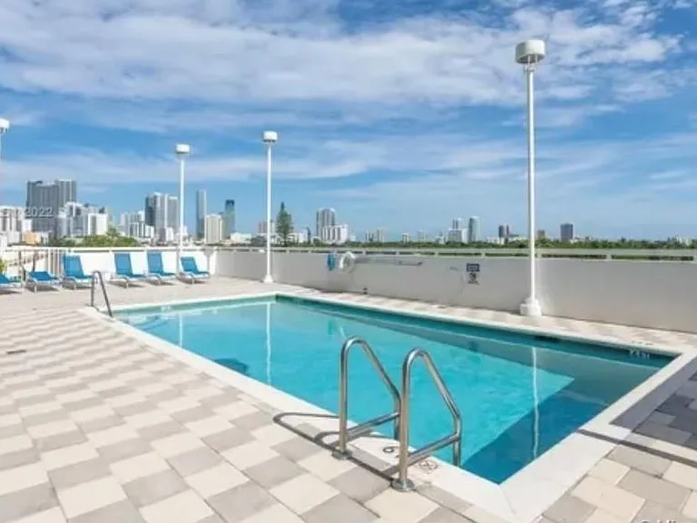 Building pool - 6th floor.
